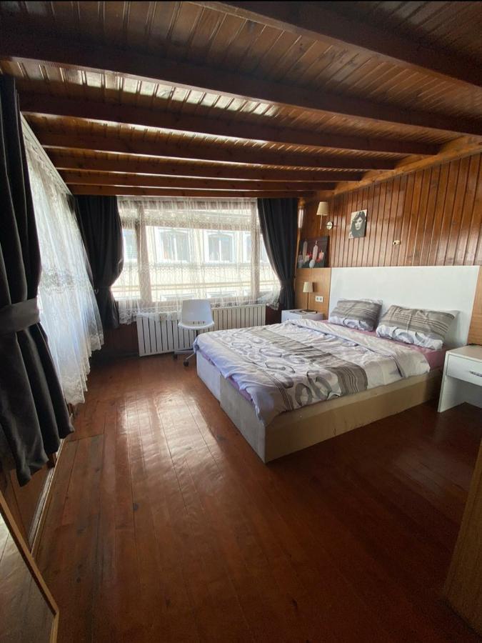Alyon Hotel Taksim Istanboel Buitenkant foto