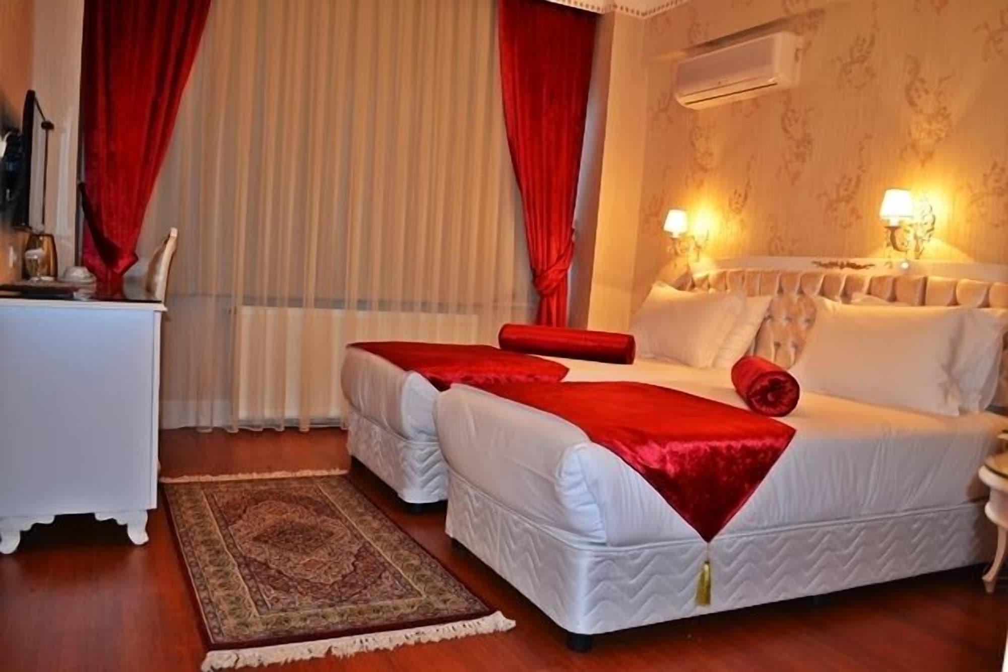 Alyon Hotel Taksim Istanboel Buitenkant foto