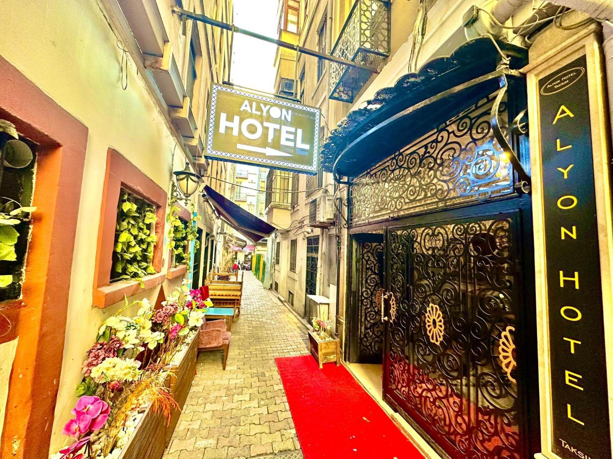 Alyon Hotel Taksim Istanboel Buitenkant foto