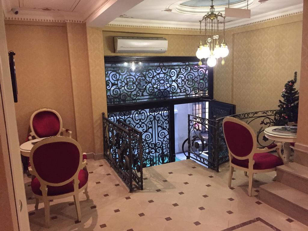 Alyon Hotel Taksim Istanboel Buitenkant foto